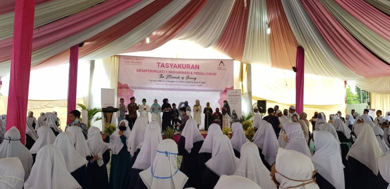 Nadiya Group Foundation dan Yayasan Visi Kita Alumni Gontor 1999 Beri Santunan Santriwati Tahfidz Qur'an