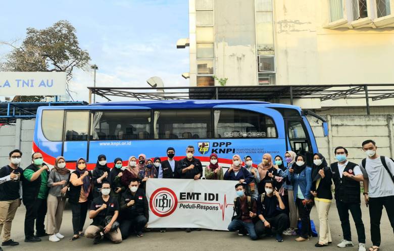 EMT IDI Kirim 28 Dokter dan Relawan Demi Sukses Vaksinasi Warga Cikarang Jabar