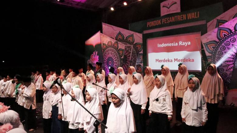 Santri Ponpes Wali Salatiga Gelar Malam Performance Art
