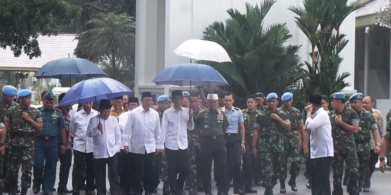 "Penumpang Terang" Aksi Damai 212 Itu Bernama Jokowi