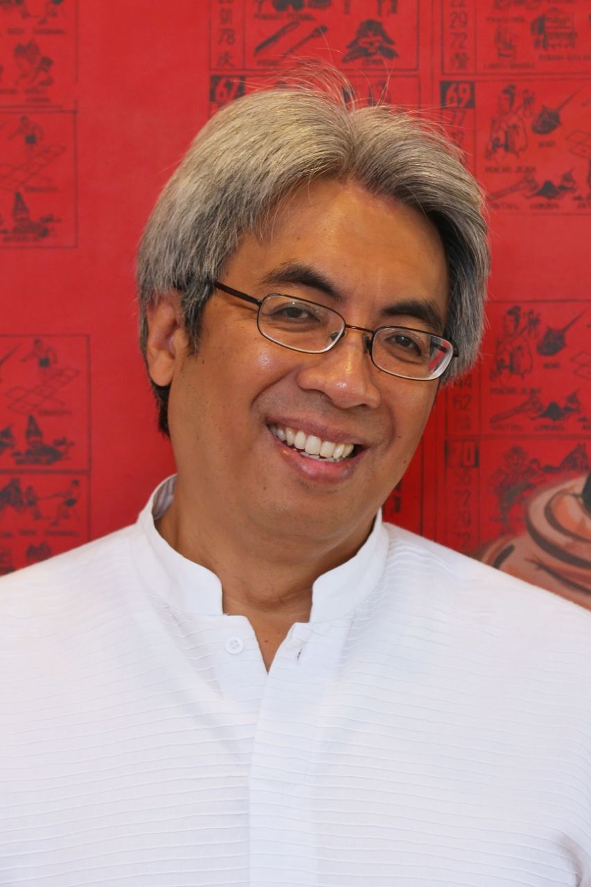 Gitaris Canggih Bersahaja