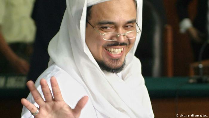 Sayang, Rizieq Tak Pulang dan Batal Hadiri Reuni 212