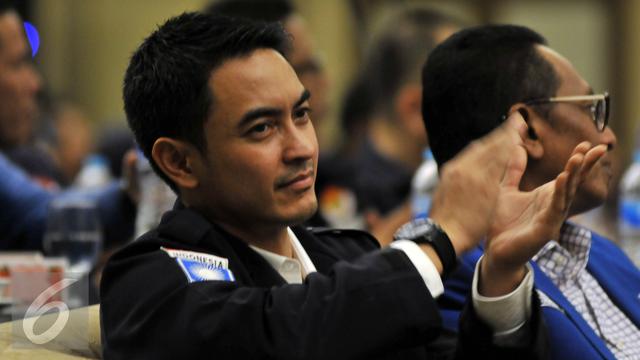 Zumi Zola Harus Pertahankan Kegantengannya Saat Hadapi Musibah