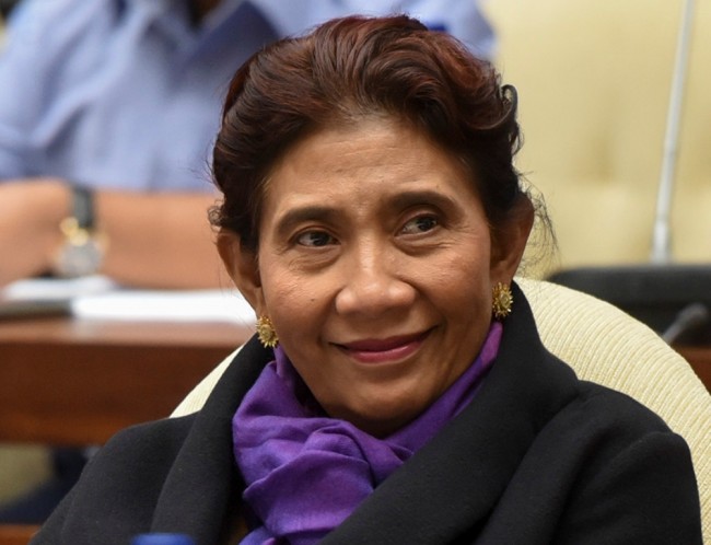 Bu Susi, Pak Luhut, dan Polemik Kapal Pencuri