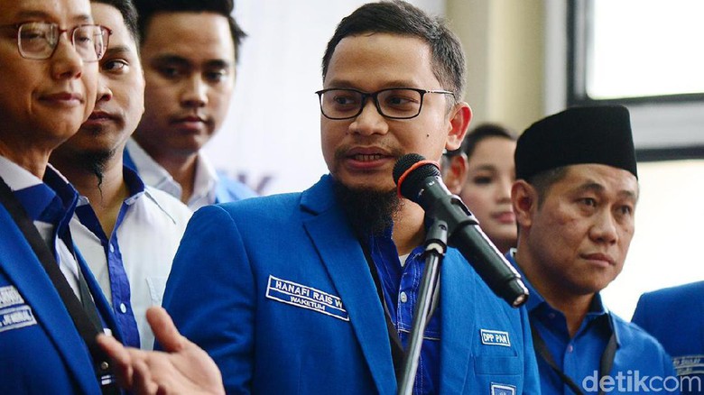 Amien-Hanafi, Politikus Bapak dan Anak Yang Sama Kritisnya