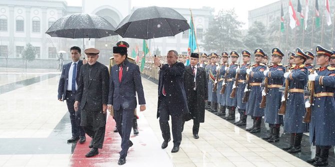 Kunjungan Bernyali Jokowi dan Kepahlawanan Hanafi
