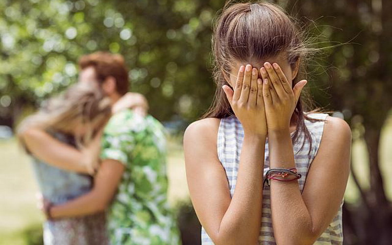 Peliknya Masalah Selingkuh, Mudahnya Pasangan Tak Acuh