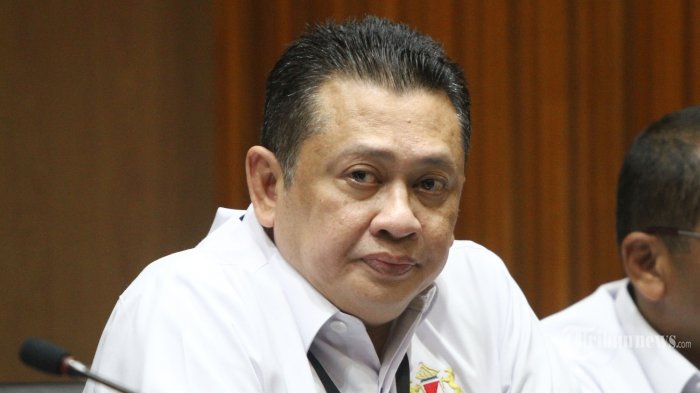 Belum Pernah Diimunisasi, DPR Imunisasi Dirinya Sendiri