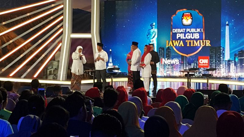 Khofifah Unggul di Medsos dan Debat Publik Pertama