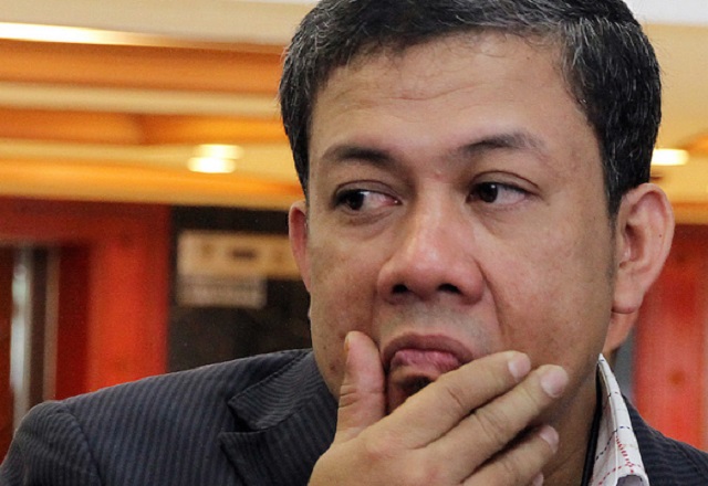 Luhut B. Pandjaitan Rela Cium Kaki Fahri Hamzah Jika Dirinya Salah