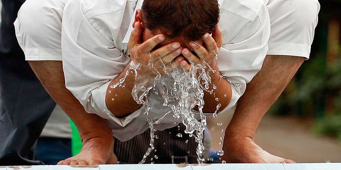 Kisah Sufi: Kakek Tua dan Dua Balita