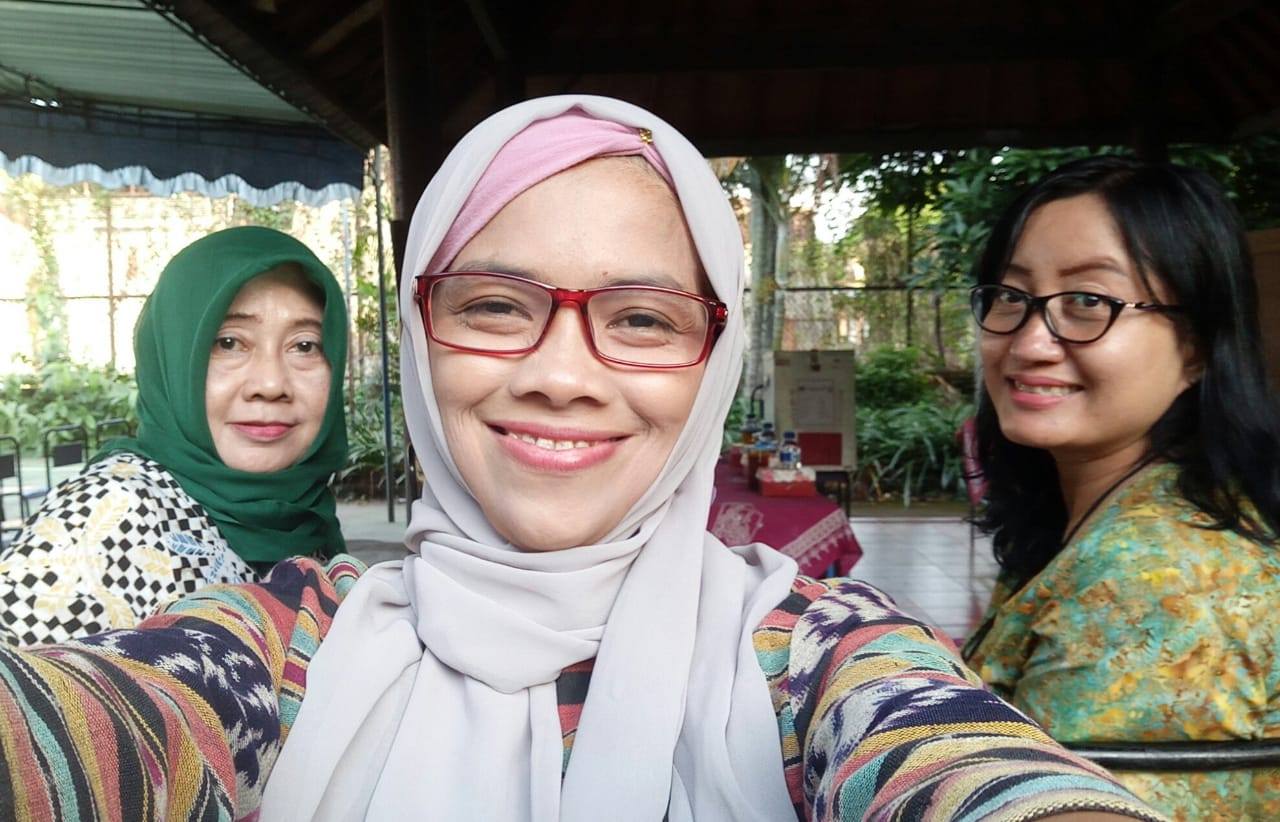 Begini Rasanya Jadi Anggota KPPS di Pilkada Serentak