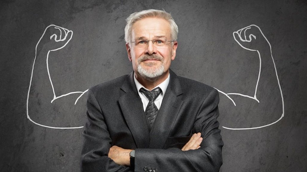 Aku Doktor Fisika, Bosku Lulusan SMA, Masalahnya Dimana?