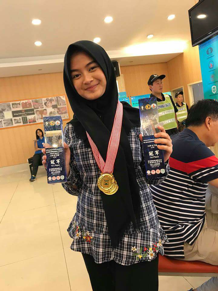 Neng Geulis Mojang Bandung Ini Raih Master Internasional Catur Wanita