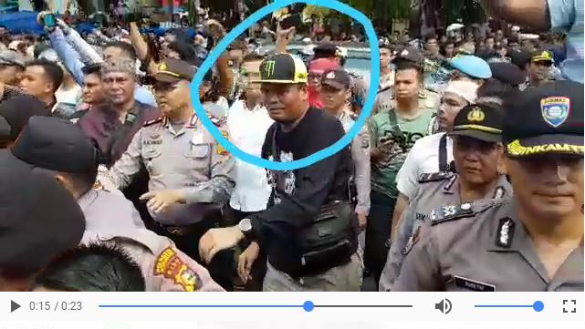 “Bola Salju” Persekusi Neno Warisman dan Gerakan #2019GantiPresiden