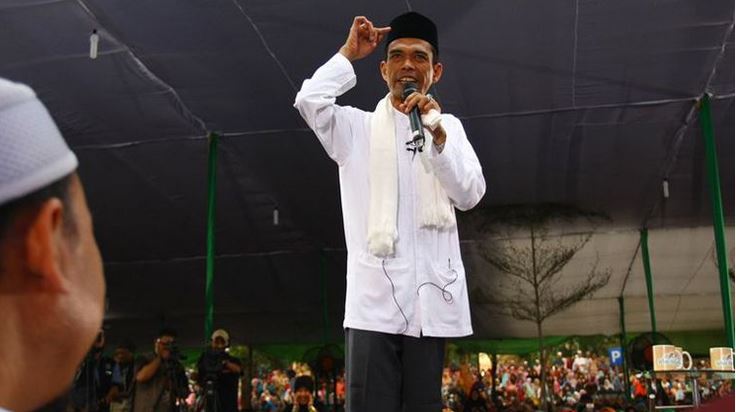 Mengapa Harus Ustadz Abdul Somad?