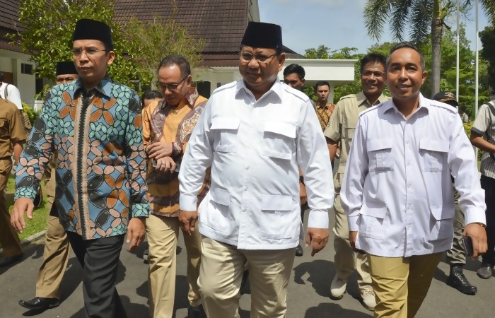 Jangan Menyebut Bencana Lombok sebagai Azab, Ini Akibat Politisnya....