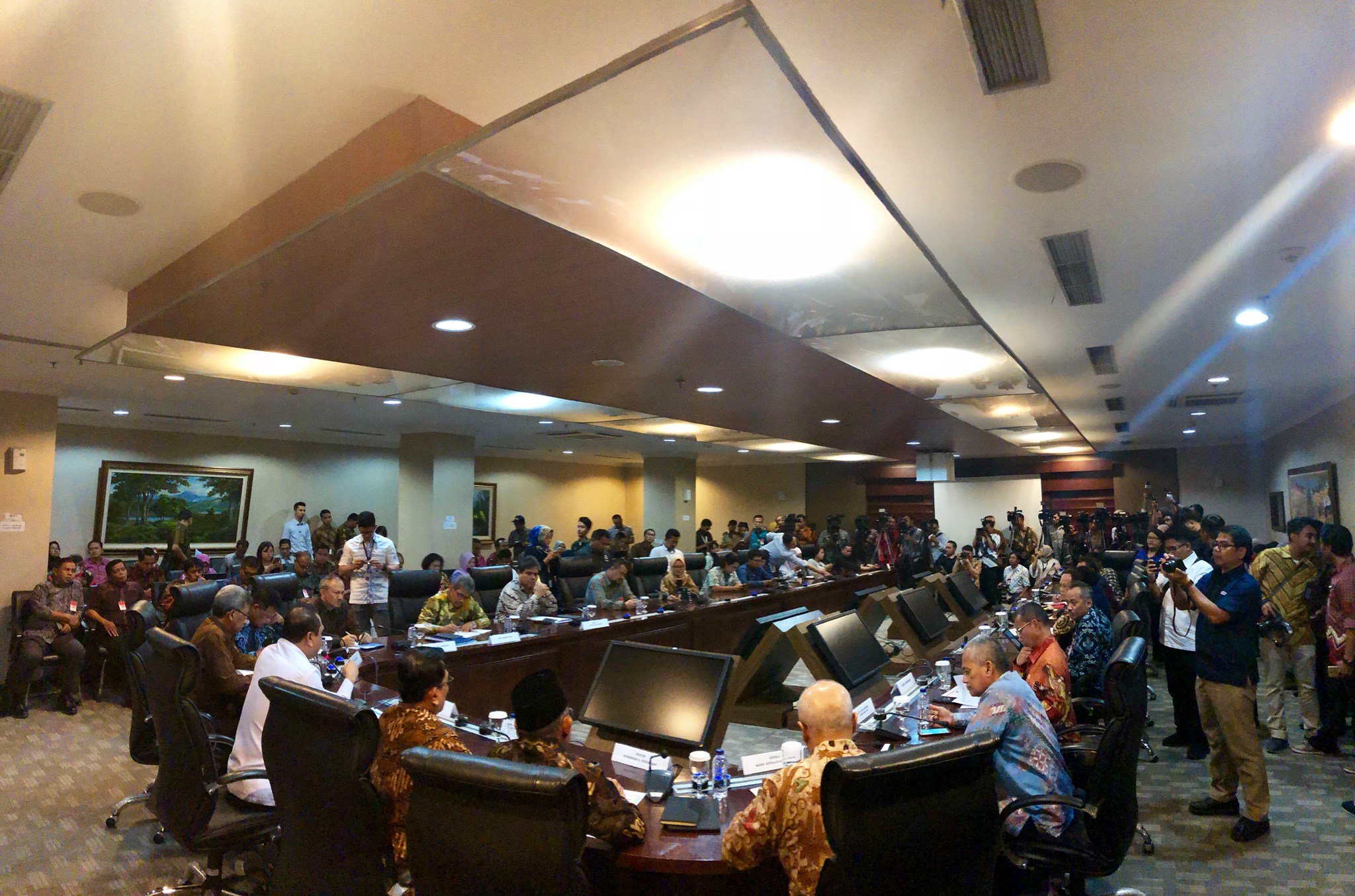 Lebih Sejuta PNS Tak Melalui Seleksi!