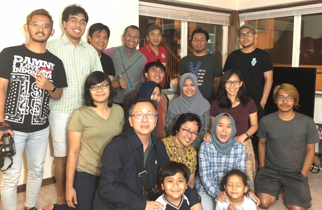 Terus Ke Timur Mengejar Matahari