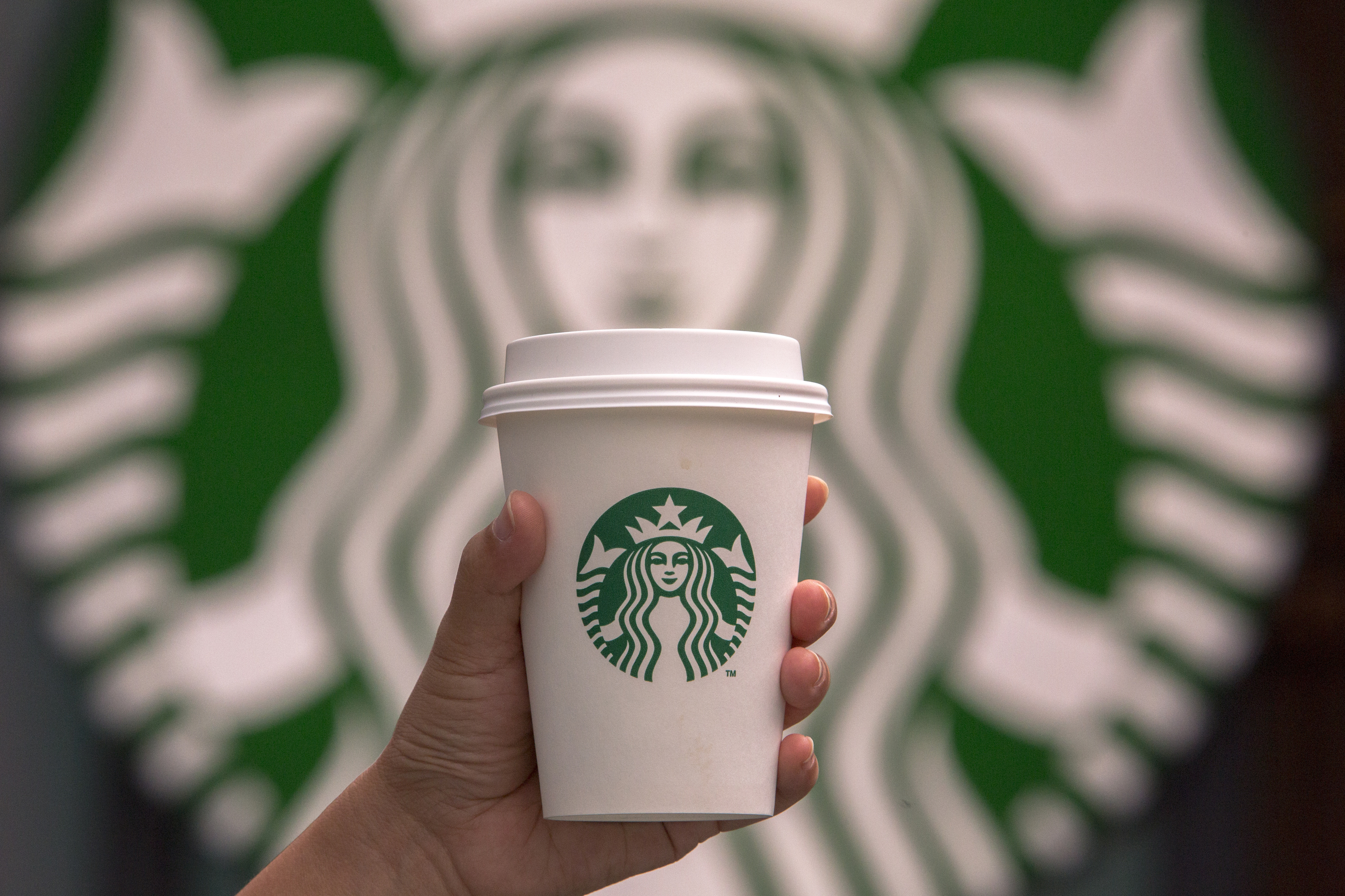 Saya dan Seruan Boikot Starbucks, Yang Beginian Kok Dibawa Serius!