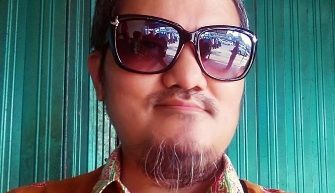 Jonru dan Saracen, Belajar Menjaga Diri Tetap Waras