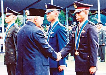 Jhonny Edison Isir, Putra Papua Pertama yang Bisa Menjadi Kapolri