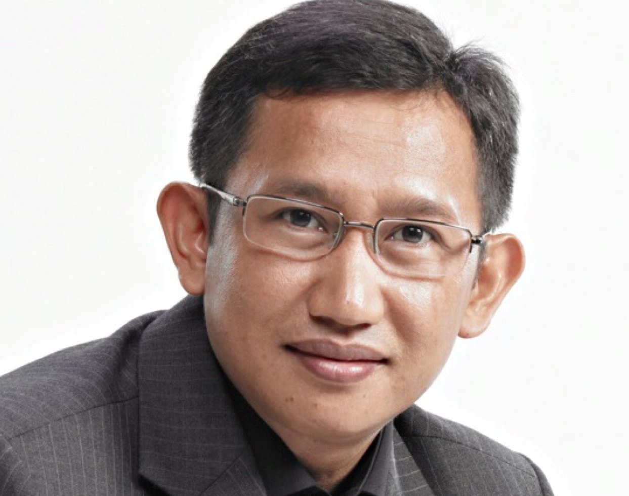 Membaca dengan Saksama Pembelaan Eep Saefulloh Fatah